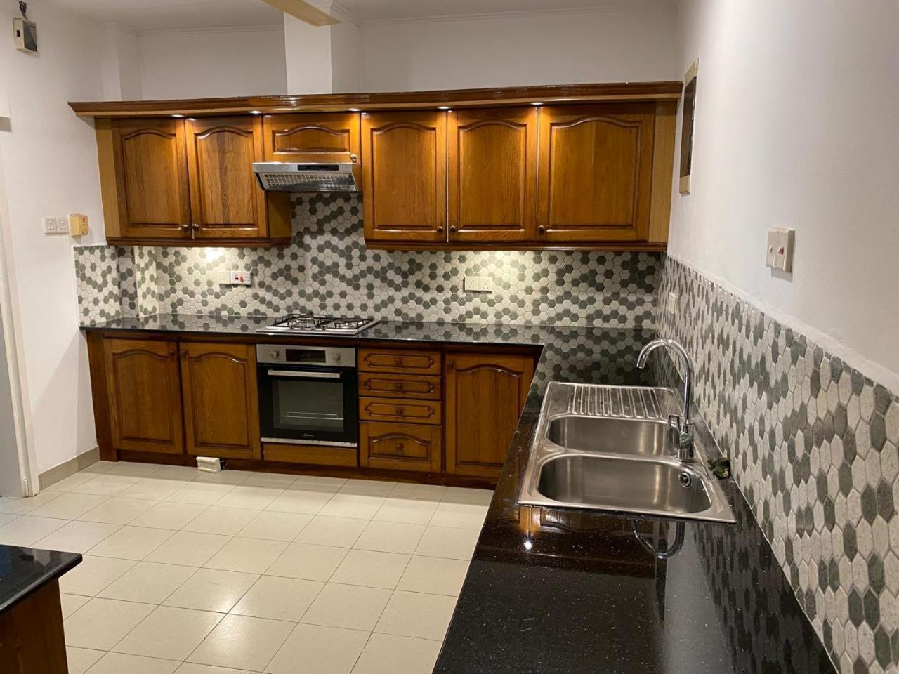 Fully Furnished House In Kotte Daire Sri Jayewardenepura Kotte Dış mekan fotoğraf